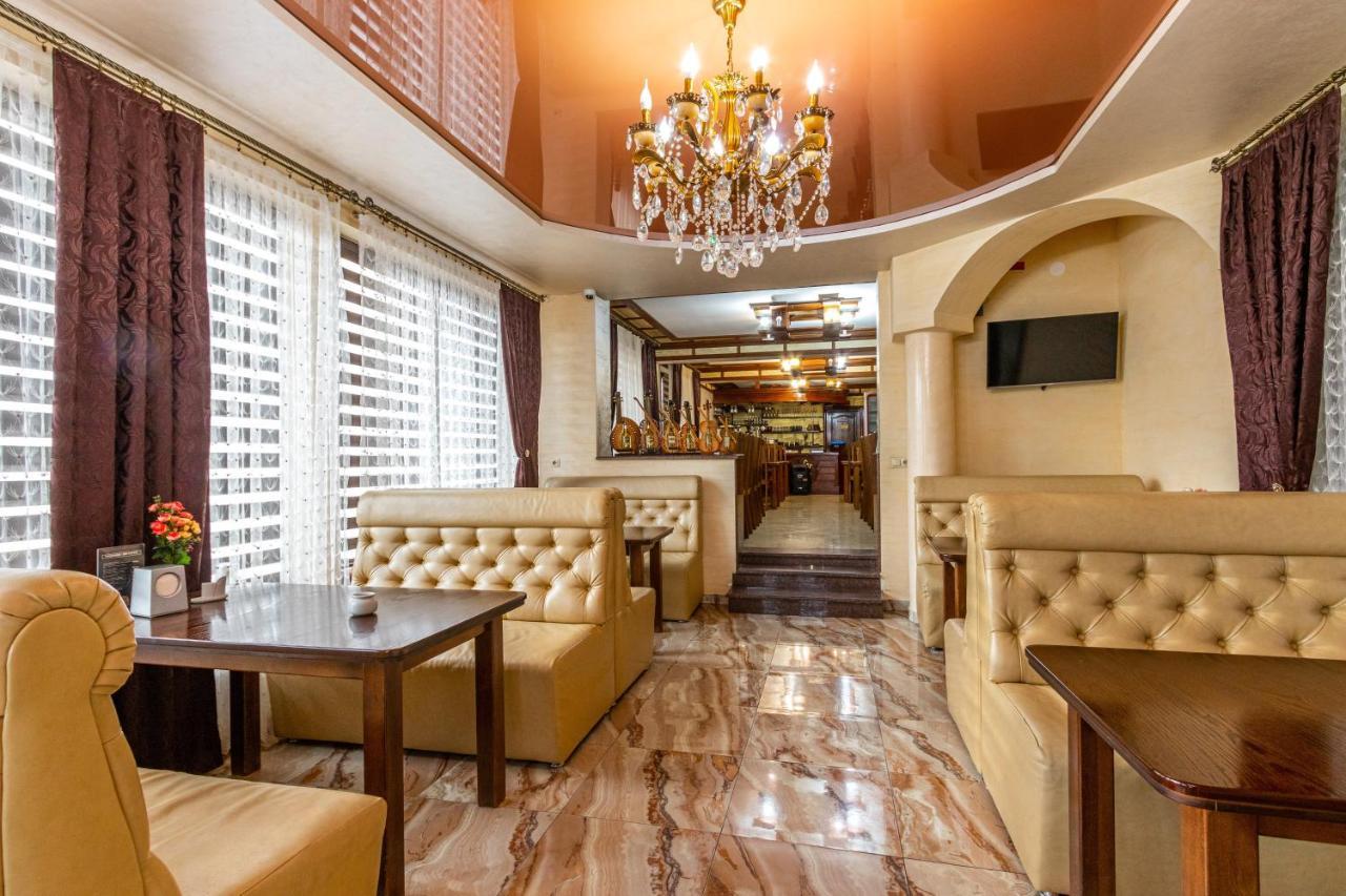 Villa Vlad & Spa Μπούκοβελ Εξωτερικό φωτογραφία