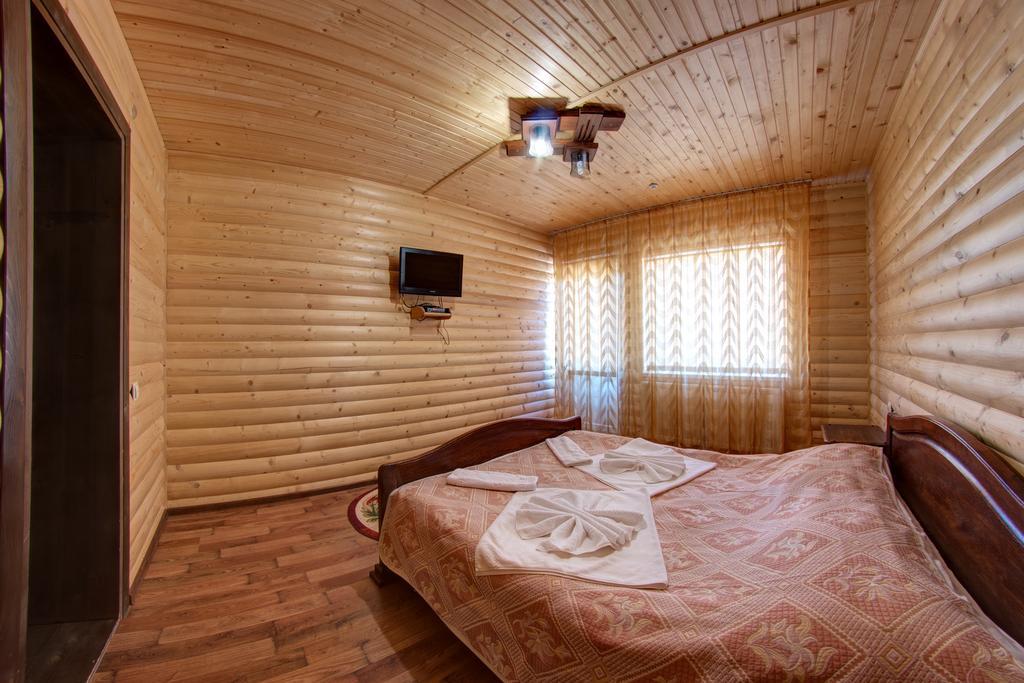 Villa Vlad & Spa Μπούκοβελ Δωμάτιο φωτογραφία