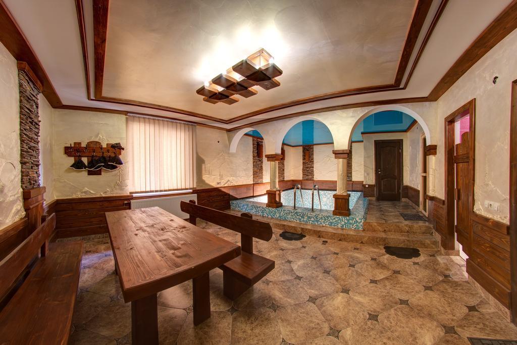 Villa Vlad & Spa Μπούκοβελ Εξωτερικό φωτογραφία