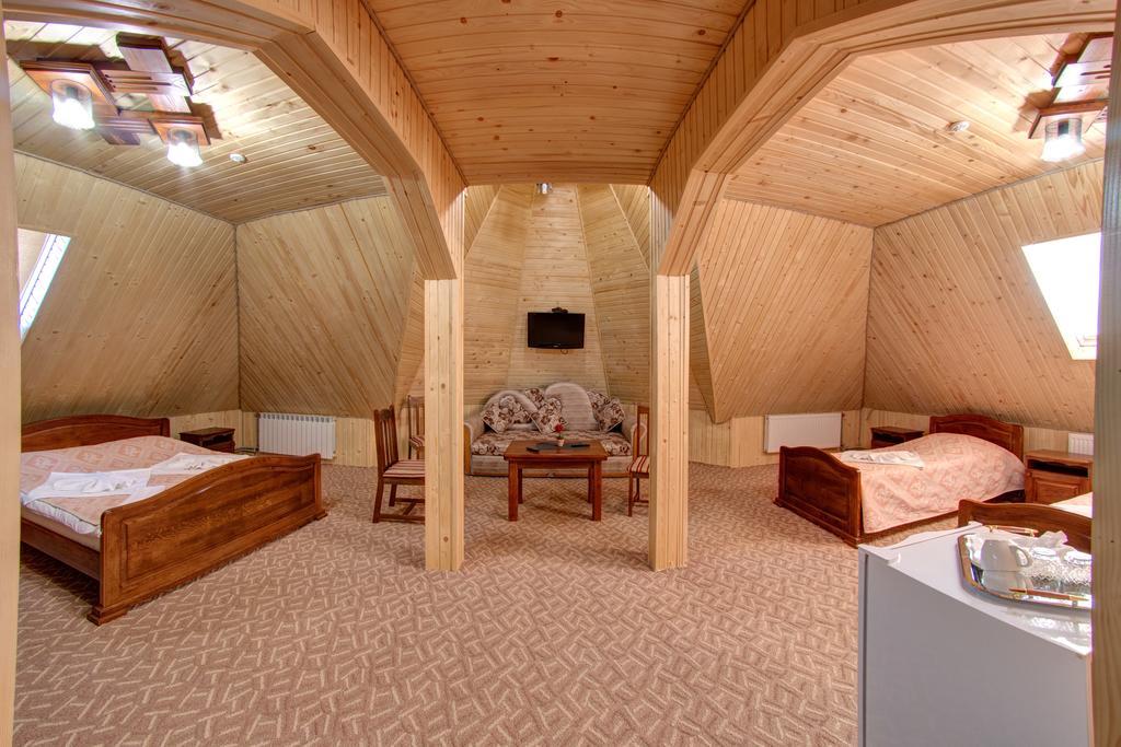 Villa Vlad & Spa Μπούκοβελ Δωμάτιο φωτογραφία
